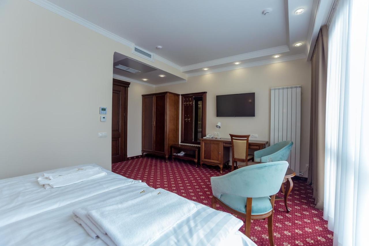 Ambassador Hotel Кишинёв Экстерьер фото