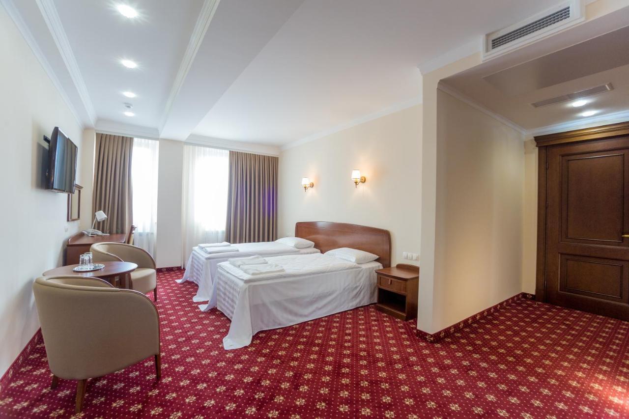 Ambassador Hotel Кишинёв Экстерьер фото